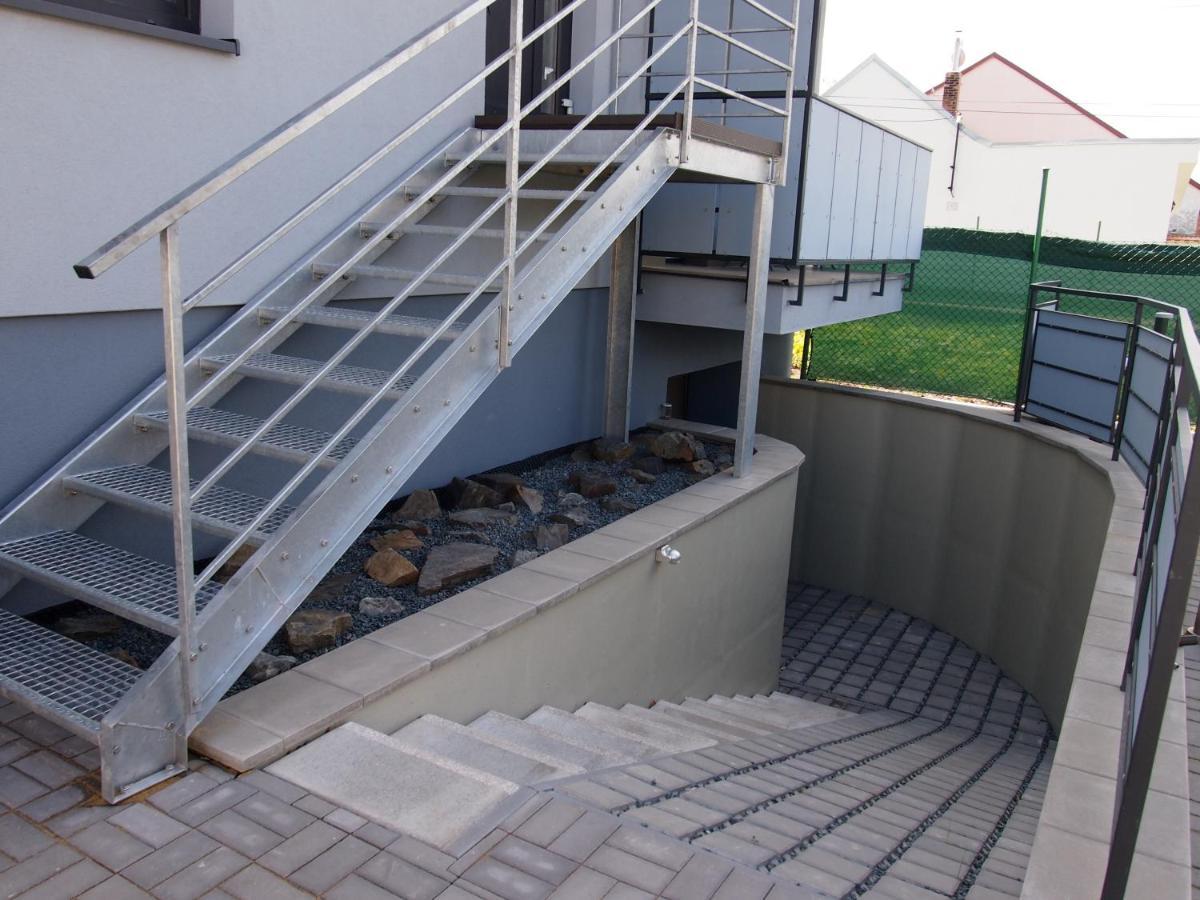 Apartmany Relax Ladná Εξωτερικό φωτογραφία